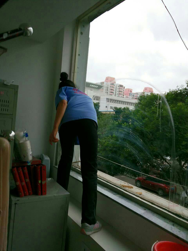 丽诗堂美容美体玻璃清洁